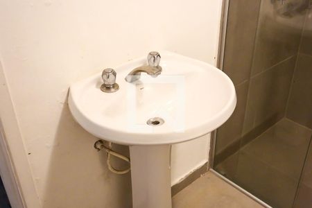 Casa à venda com 350m², 3 quartos e 3 vagasBanheiro da Suíte 2