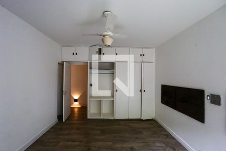 Casa à venda com 350m², 3 quartos e 3 vagasSuíte 2