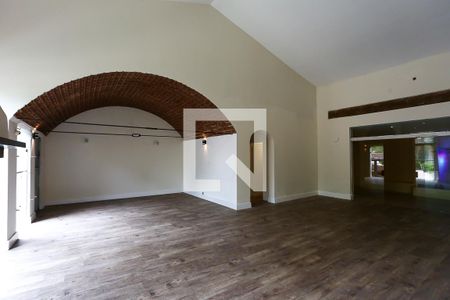 Sala de casa à venda com 3 quartos, 350m² em Real Parque, São Paulo