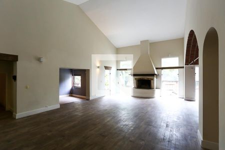 Sala de casa à venda com 3 quartos, 350m² em Real Parque, São Paulo