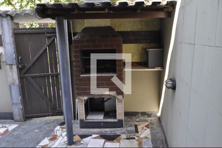 Apartamento para alugar com 55m², 2 quartos e sem vagaÁrea externa