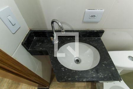 Apartamento para alugar com 47m², 2 quartos e sem vaga Apartamento para alugar com 47m², 2 quartos e sem vagaBanheiro