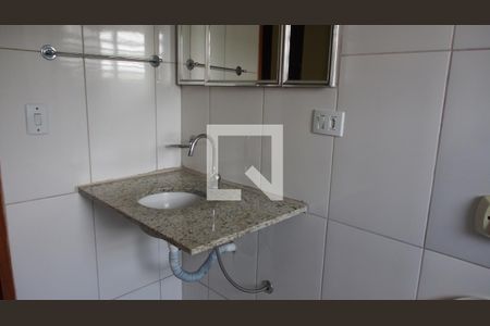 Casa para alugar com 980m², 3 quartos e 8 vagasBanheiro 1