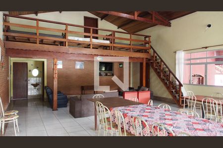 sala de casa para alugar com 3 quartos, 980m² em Ermida, Jundiaí