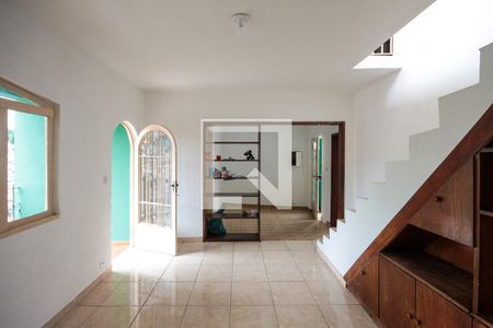 Sala de casa para alugar com 3 quartos, 160m² em Jardim Ipanema (cidade Líder), São Paulo
