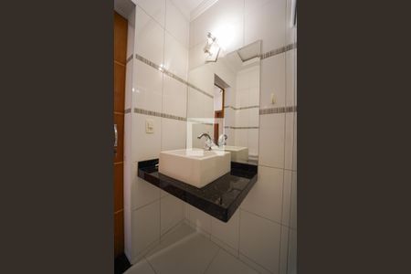 Casa para alugar com 150m², 3 quartos e 2 vagasBanheiro