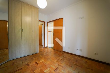 Casa para alugar com 150m², 3 quartos e 2 vagasSuíte