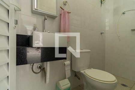 Casa à venda com 420m², 3 quartos e 6 vagasBanheiro de serviço
