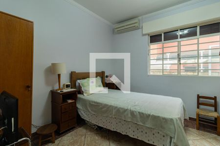 Casa à venda com 420m², 3 quartos e 6 vagasQuarto 3