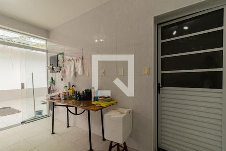 Casa à venda com 420m², 3 quartos e 6 vagasÁrea de Serviço