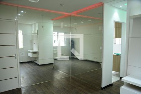 Sala de apartamento para alugar com 2 quartos, 45m² em Jardim Petrópolis, Cotia