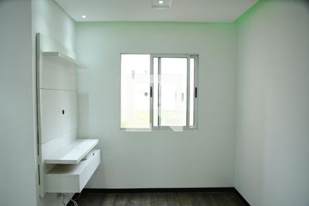Sala de apartamento para alugar com 2 quartos, 47m² em Jardim Petrópolis, Cotia