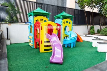 Apartamento para alugar com 540m², 4 quartos e 4 vagas Apartamento para alugar com 540m², 4 quartos e 4 vagasArea Comum-Playground