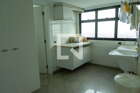 Apartamento para alugar com 540m², 4 quartos e 4 vagas Apartamento para alugar com 540m², 4 quartos e 4 vagasÁrea de Servico