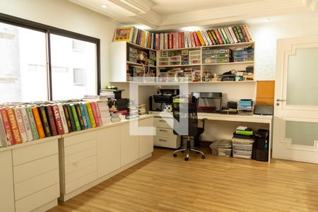 Apartamento para alugar com 540m², 4 quartos e 4 vagas Apartamento para alugar com 540m², 4 quartos e 4 vagasEscritório