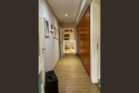 Apartamento para alugar com 540m², 4 quartos e 4 vagas Apartamento para alugar com 540m², 4 quartos e 4 vagasCorredor para quartos