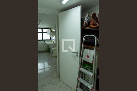 Apartamento para alugar com 540m², 4 quartos e 4 vagas Apartamento para alugar com 540m², 4 quartos e 4 vagasQuarto de Serviço/Dispensa