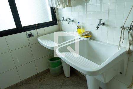 Apartamento para alugar com 540m², 4 quartos e 4 vagas Apartamento para alugar com 540m², 4 quartos e 4 vagasÁrea de Servico-Tanques