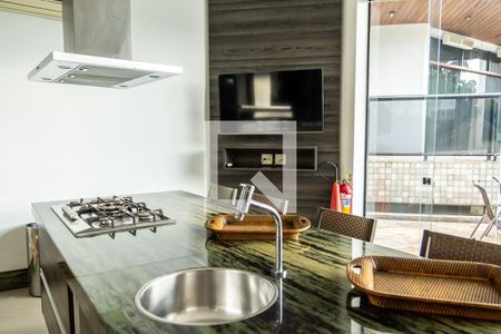 Apartamento para alugar com 540m², 4 quartos e 4 vagas Apartamento para alugar com 540m², 4 quartos e 4 vagasÁrea Comum-Espaço Goumet na área de piscina