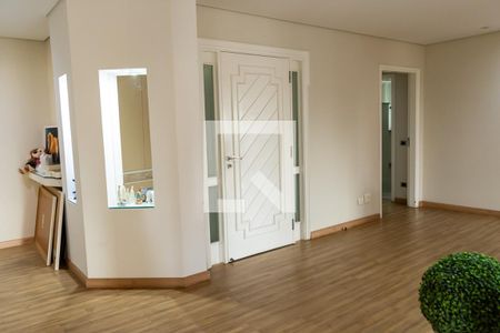 Apartamento para alugar com 540m², 4 quartos e 4 vagas Apartamento para alugar com 540m², 4 quartos e 4 vagasHal de entrada- Porta de entrada do apto