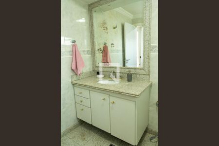 Apartamento para alugar com 540m², 4 quartos e 4 vagas Apartamento para alugar com 540m², 4 quartos e 4 vagasBanheiro Suíte 1