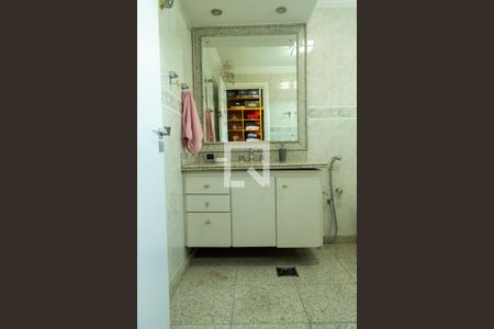 Apartamento para alugar com 540m², 4 quartos e 4 vagas Apartamento para alugar com 540m², 4 quartos e 4 vagasBanheiro Suíte 1