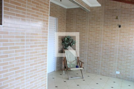 Casa à venda com 300m², 4 quartos e 3 vagasSacada piso superior