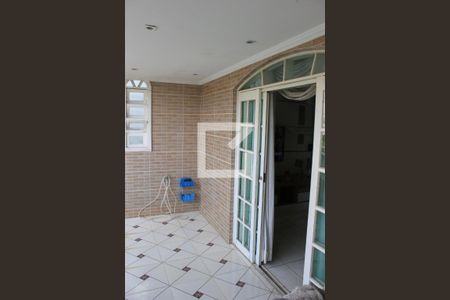 Casa à venda com 300m², 4 quartos e 3 vagasVaranda