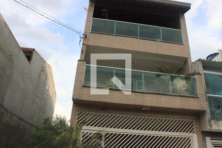Casa à venda com 300m², 4 quartos e 3 vagasFachada