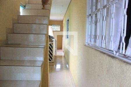 Casa à venda com 300m², 4 quartos e 3 vagasCorredor piso superior