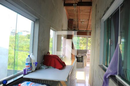 Casa à venda com 300m², 4 quartos e 3 vagasLavanderia