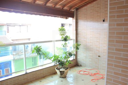 Casa à venda com 300m², 4 quartos e 3 vagasSacada piso superior