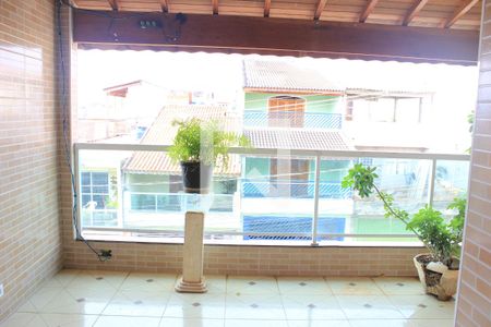 Casa à venda com 300m², 4 quartos e 3 vagasSacada piso superior