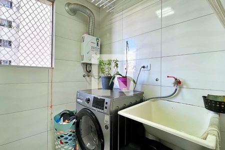 Apartamento à venda com 64m², 3 quartos e 1 vagaÁrea de Serviço