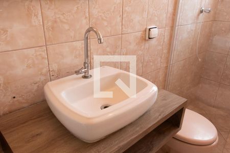 Casa à venda com 120m², 3 quartos e 2 vagasBanheiro