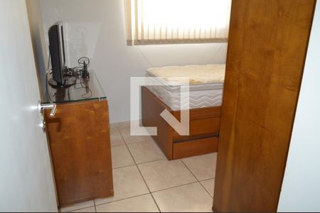 Quarto 2 de apartamento para alugar com 2 quartos, 49m² em Fonte Grande, Contagem