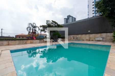 Apartamento à venda com 117m², 3 quartos e 1 vagaÁrea comum - Piscina