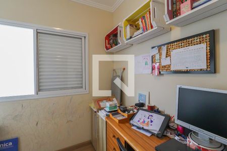 Casa de condomínio à venda com 187m², 4 quartos e 2 vagasQuarto 3