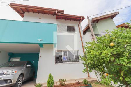 Casa de condomínio à venda com 187m², 4 quartos e 2 vagasFachada