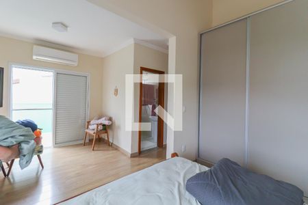 Casa de condomínio à venda com 187m², 4 quartos e 2 vagasSuíte