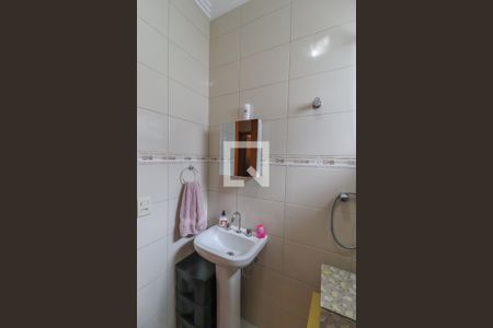 Casa de condomínio à venda com 187m², 4 quartos e 2 vagasBanheiro