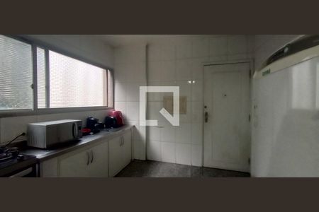 Apartamento para alugar com 227m², 2 quartos e 2 vagas Apartamento para alugar com 227m², 2 quartos e 2 vagasCozinha