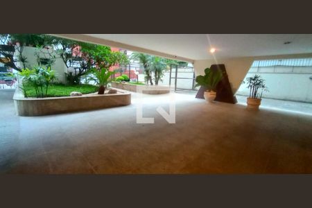 Apartamento para alugar com 227m², 2 quartos e 2 vagas Apartamento para alugar com 227m², 2 quartos e 2 vagasHall social