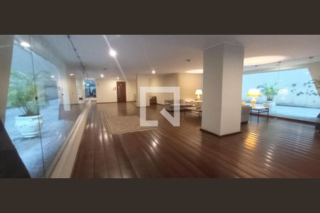 Apartamento para alugar com 227m², 2 quartos e 2 vagas Apartamento para alugar com 227m², 2 quartos e 2 vagasHall social