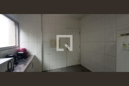 Apartamento para alugar com 227m², 2 quartos e 2 vagas Apartamento para alugar com 227m², 2 quartos e 2 vagasCozinha