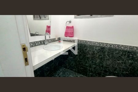 Apartamento para alugar com 227m², 2 quartos e 2 vagas Apartamento para alugar com 227m², 2 quartos e 2 vagasBanheiro 2