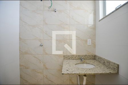 Banheiro de casa para alugar com 2 quartos, 70m² em Barreto, Niterói