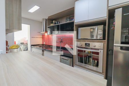 Apartamento à venda com 97m², 3 quartos e 2 vagas Apartamento à venda com 97m², 3 quartos e 2 vagasCozinha e Área de Serviço
