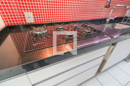 Apartamento à venda com 97m², 3 quartos e 2 vagas Apartamento à venda com 97m², 3 quartos e 2 vagasCozinha e Área de Serviço