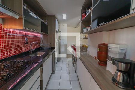 Apartamento à venda com 97m², 3 quartos e 2 vagas Apartamento à venda com 97m², 3 quartos e 2 vagasCozinha e Área de Serviço